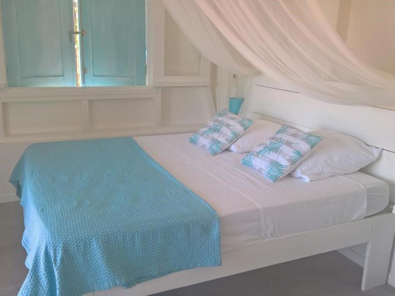 La Petite Villa Terre-De-Haut Room photo